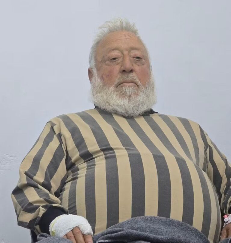 مشهد فيديو يظهر تعرض الشيخ عبد الغني قصاب للتعذيب Abdul-Ghani-Qassab1