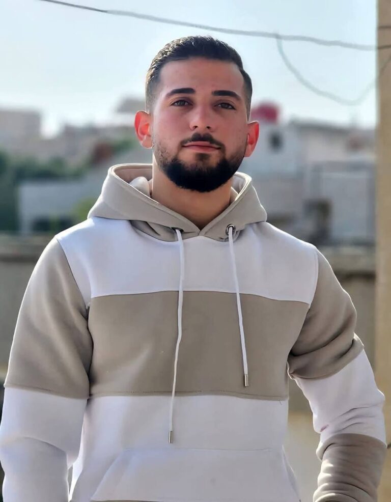 توثيق مقتل الشاب إيلي سيمون تقلا، مسيحي، برصاص مسلحين في ريف حماة الغربي Eli-Simon-Taqla