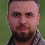 اعتقال عبد الرزاق النجار في شمال سوريا بعد منشور انتقد مظاهر الترف.. ومطالبات بالإفراج الفوري عنه