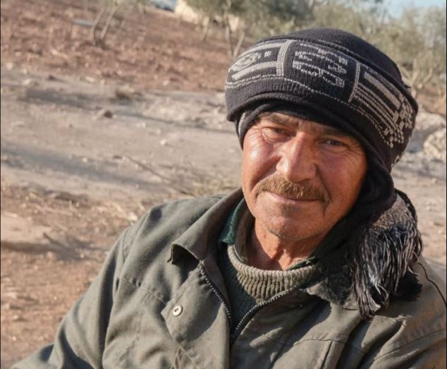 مقتل المدني مصطفى حبيب أخرس، 63 عاماً، بإطلاق نار أمام متجره في قرية الخرسان بريف حماة الشرقي